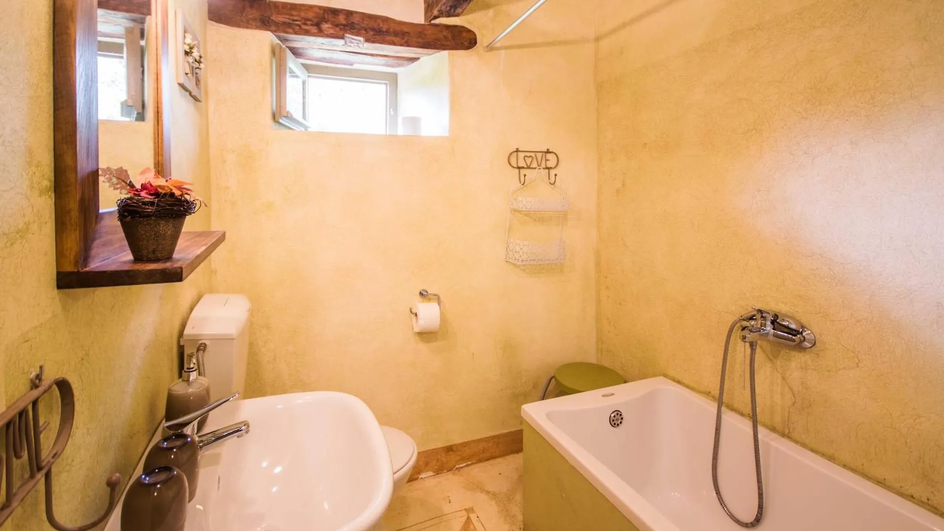 Villa Dolores, A Magnificent Villa, Ideal For Families And Groups Heki Holiday home